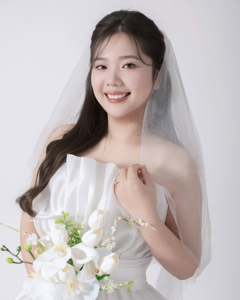 Cô dâu trang điểm cho ngày cưới tại Xoài Studio Nha Trang