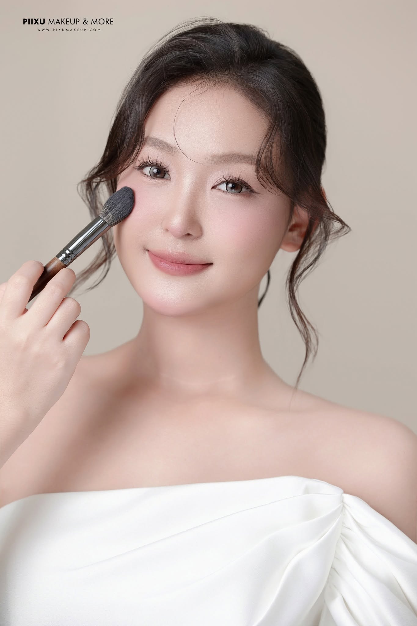 KIỂU MAKEUP CÔ DÂU ĐẸP NHẤT 2026 Cô dâu trang điểm cho ngày cưới tại Xoài Studio Nha Trang