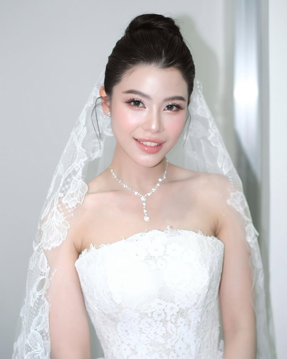 Cô dâu trang điểm cho ngày cưới tại Xoài Studio Nha Trang