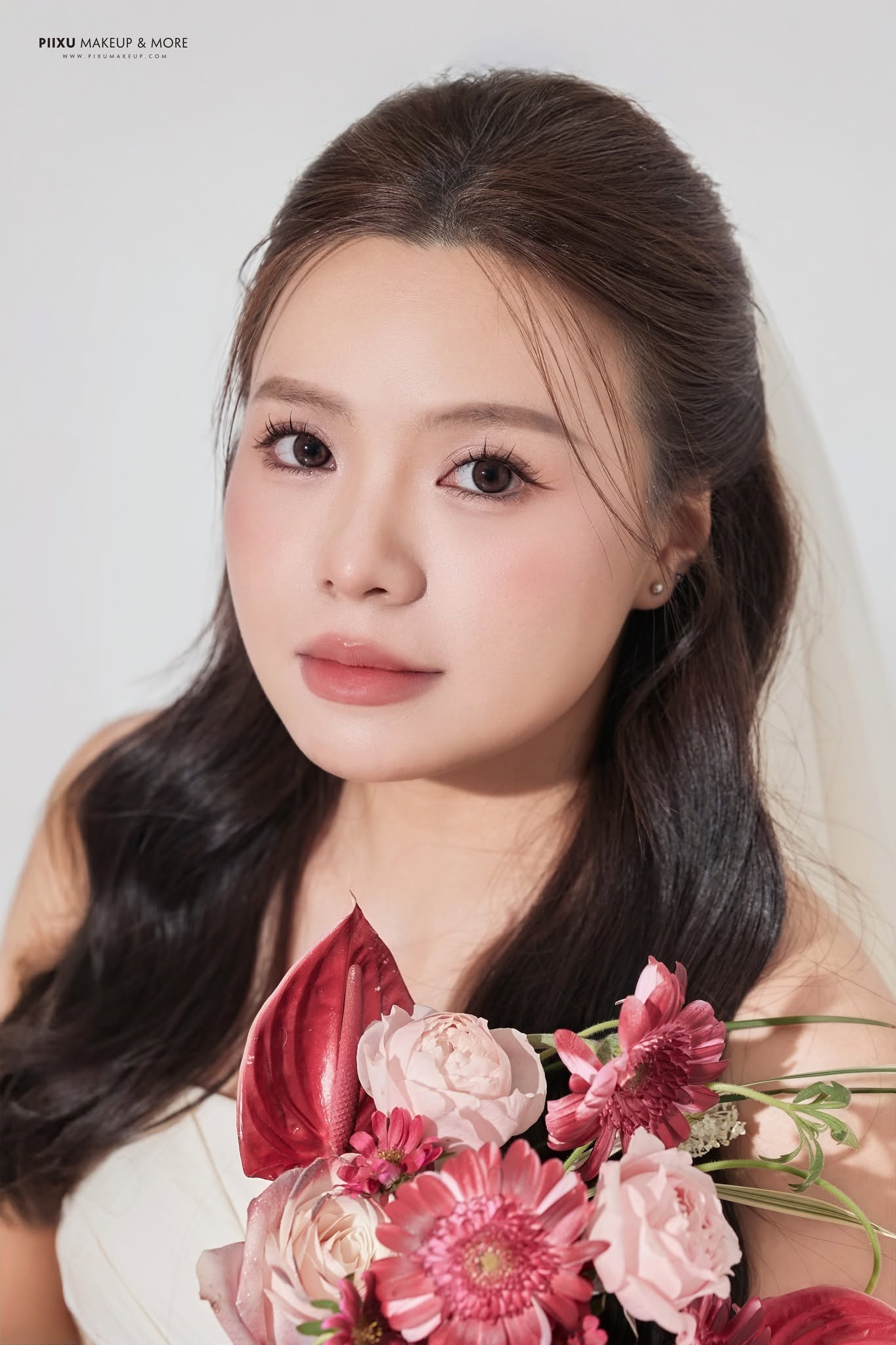 Cô dâu trang điểm cho ngày cưới tại Xoài Studio Nha Trang