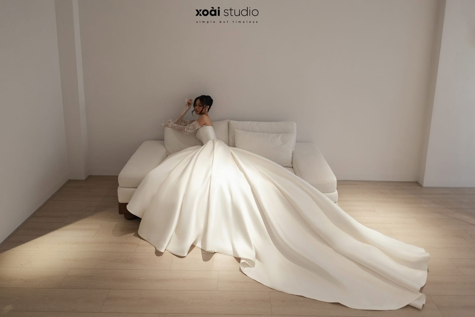 Xoai Studio vay Luxury Nha Trang.6