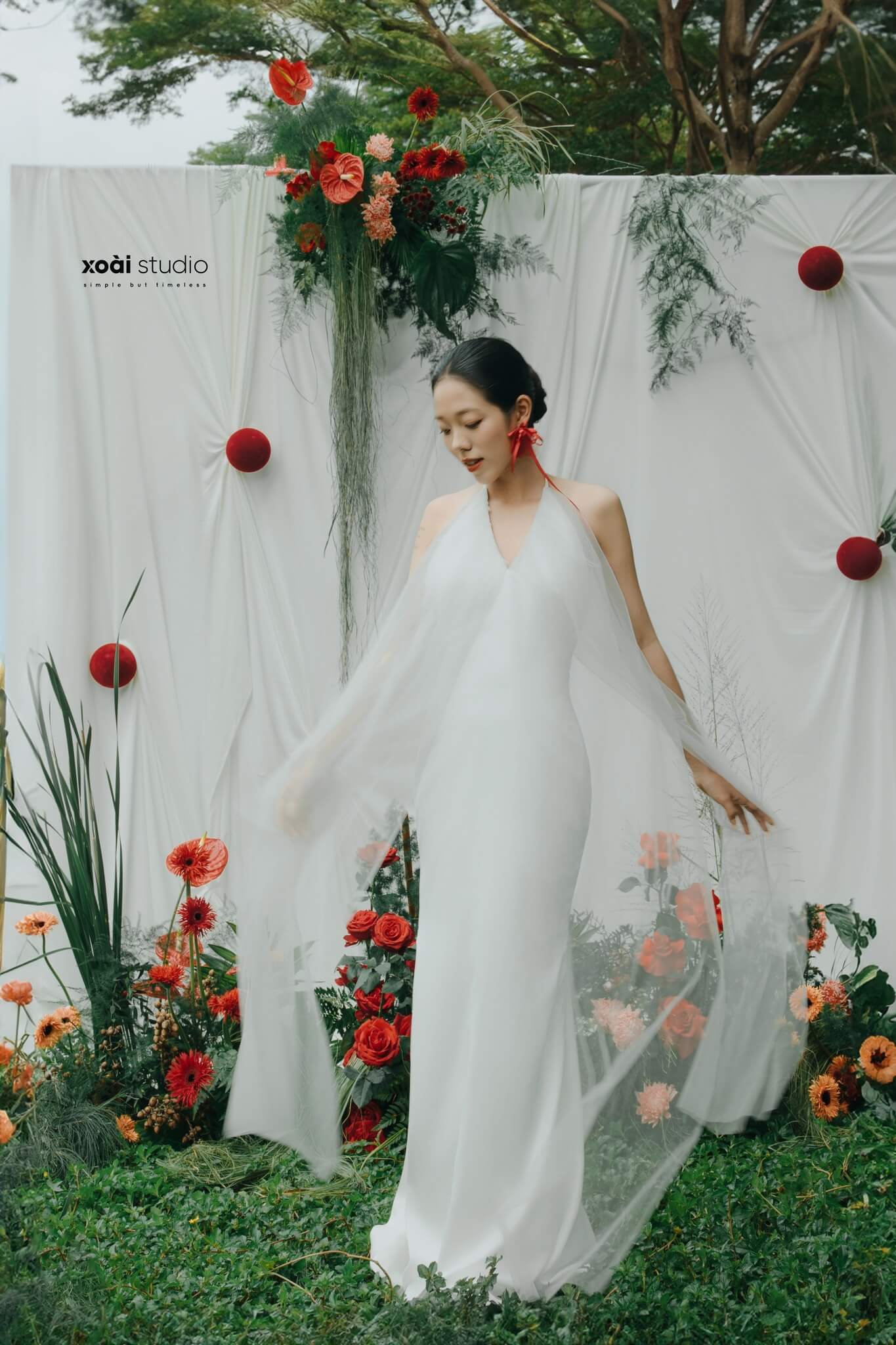 XOAI STUDIO vay cuoi silver.14