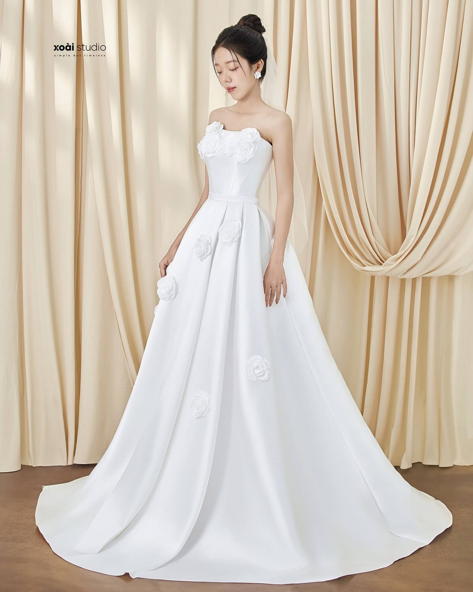 XOAI STUDIO vay cuoi silver.16