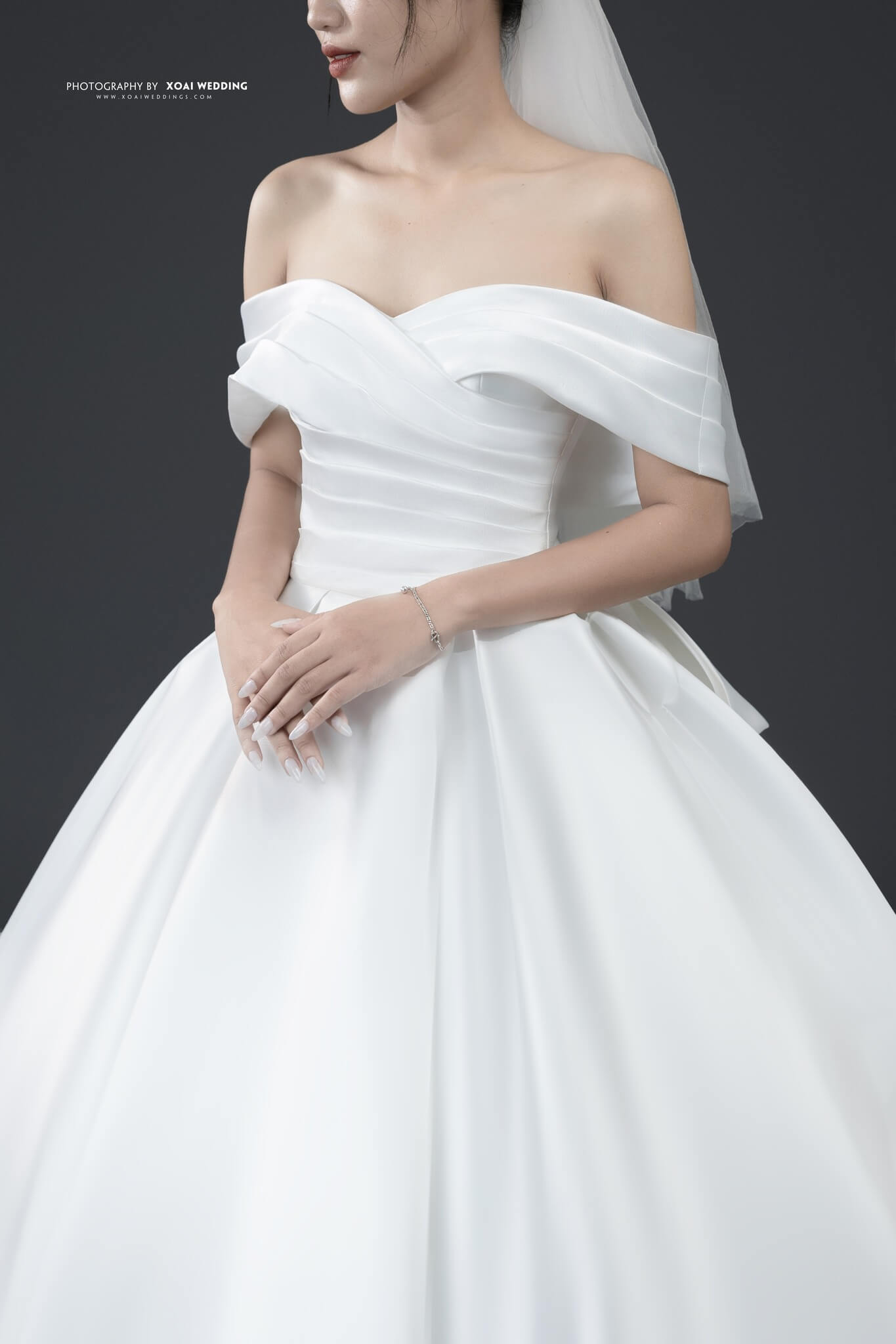 XOAI STUDIO vay cuoi silver.18