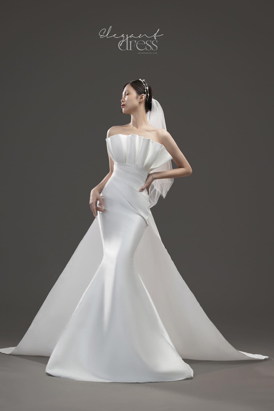 XOAI STUDIO vay cuoi silver.19