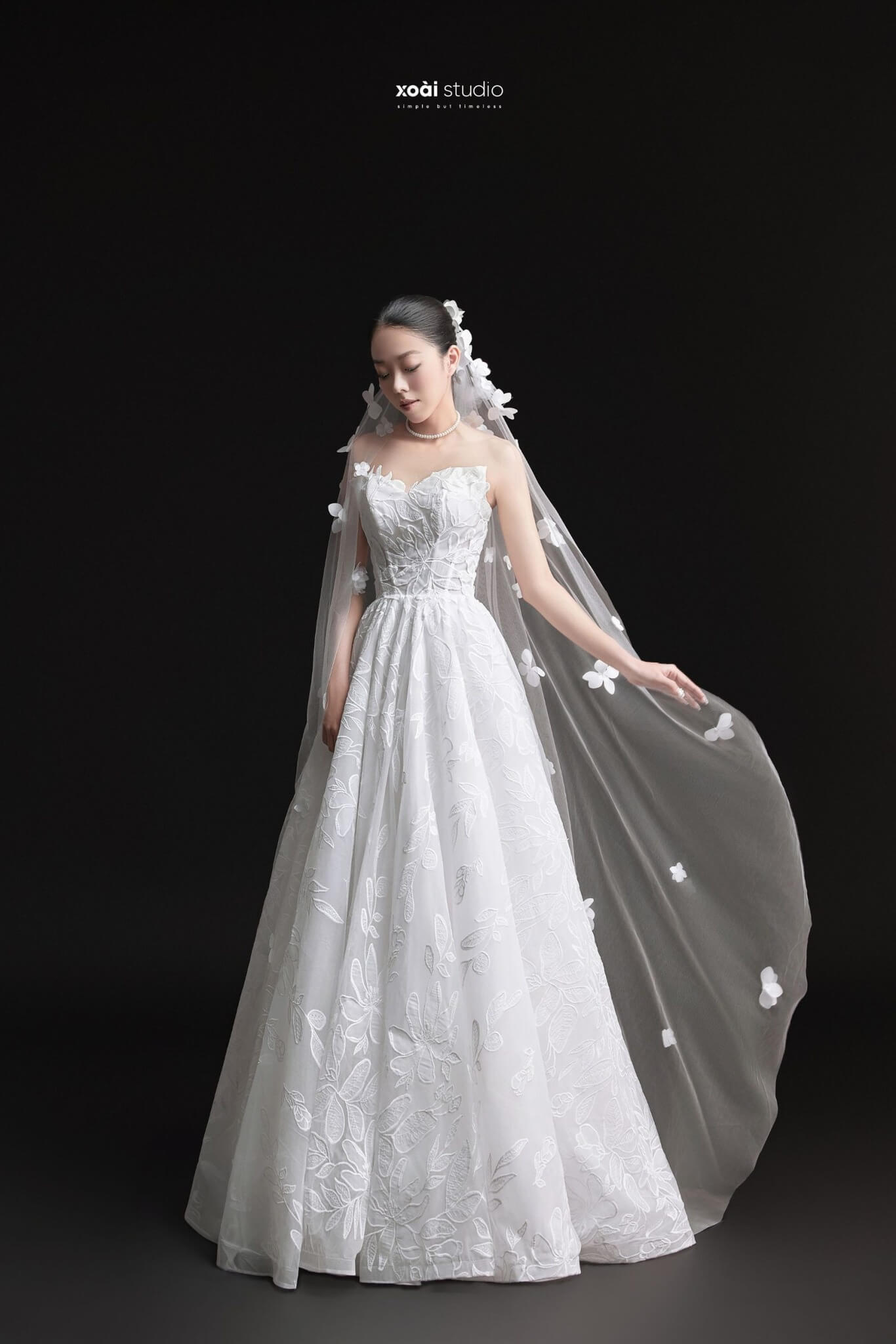 XOAI STUDIO vay cuoi silver.9