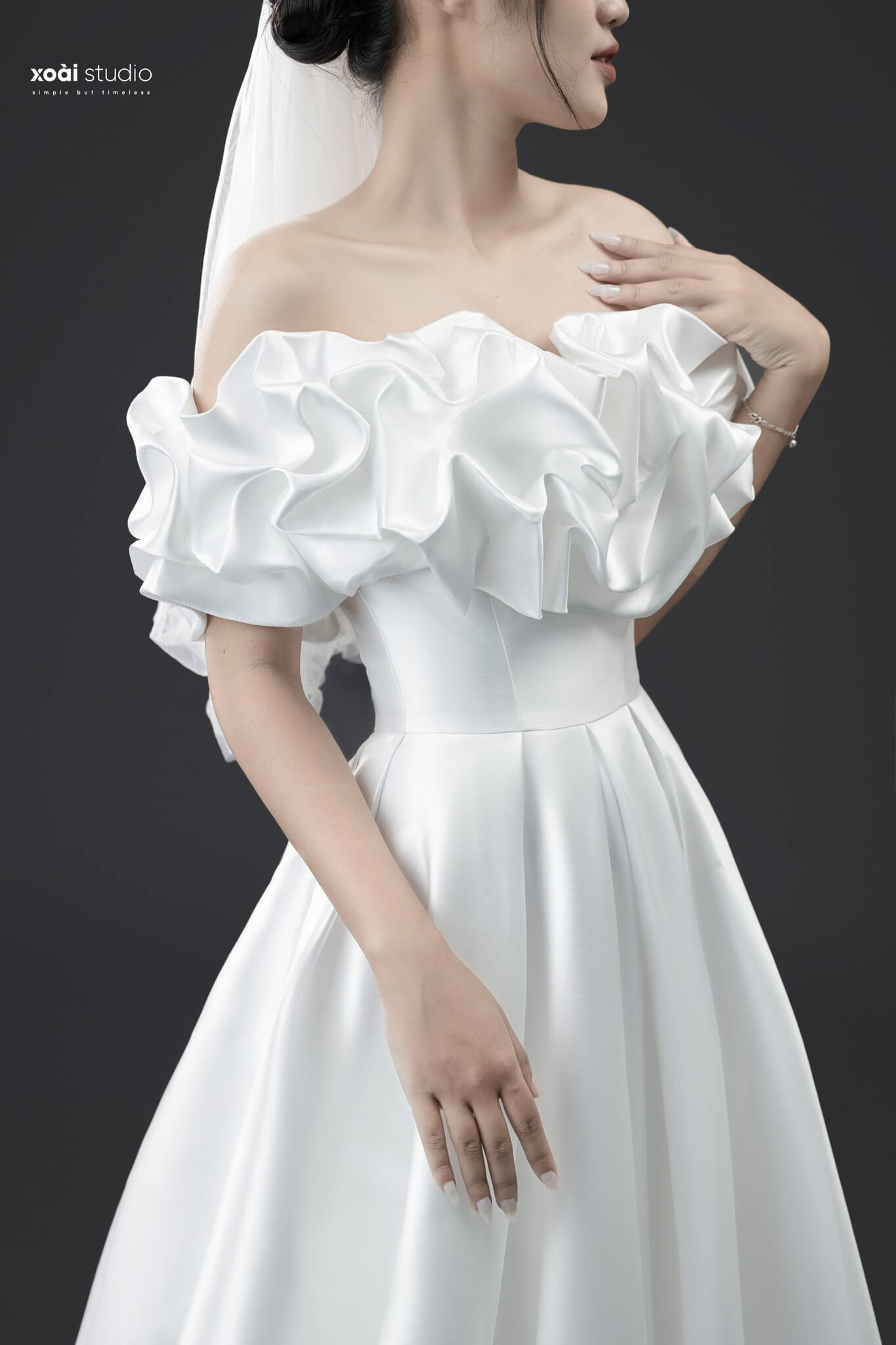 XOAI STUDIO vay cuoi basic.19